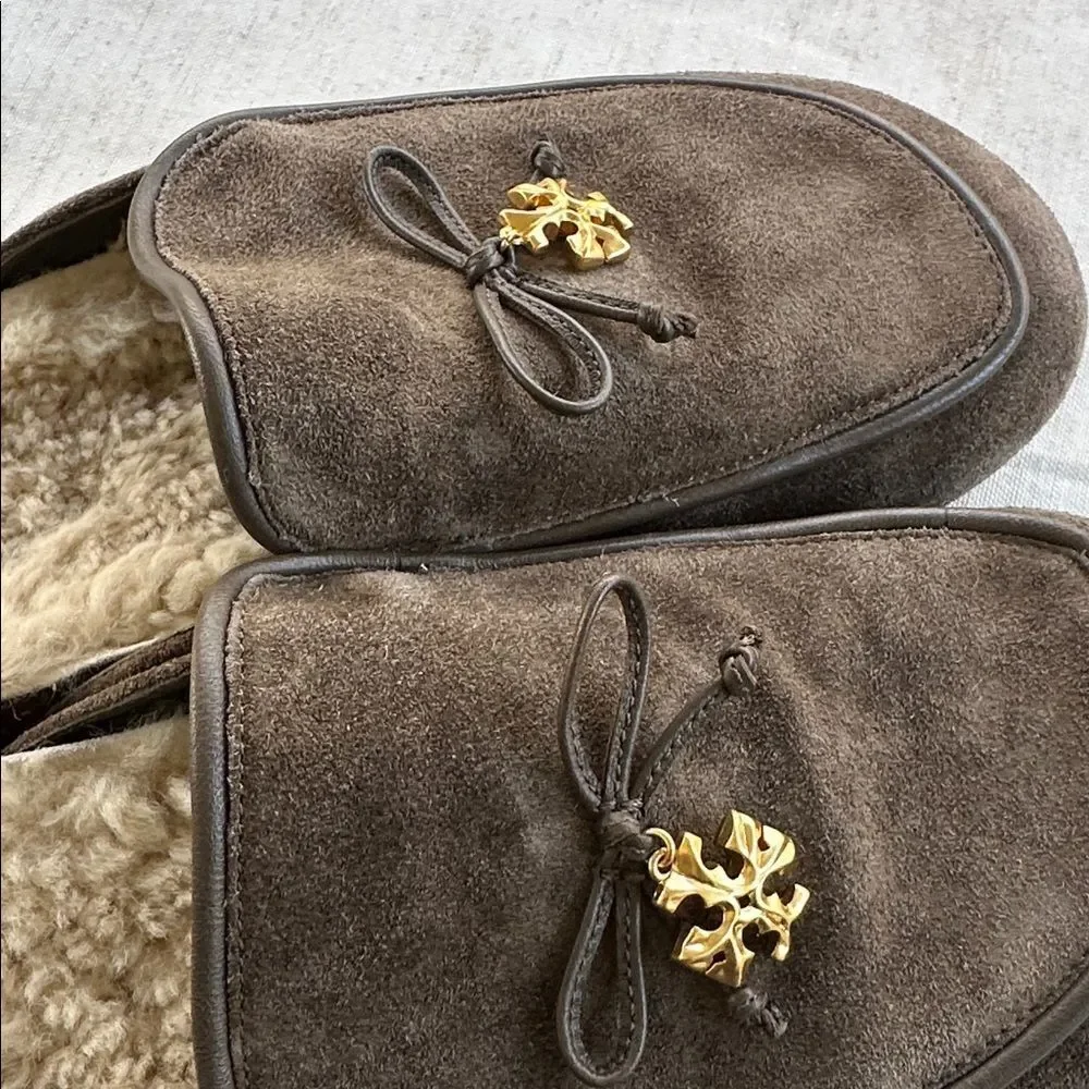 Tory Burch Tory Charm Shearling Suede Slip-on Clogs 8.5